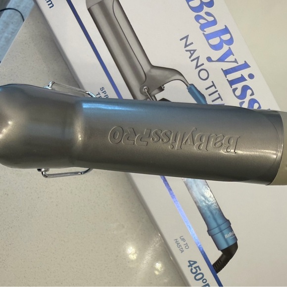 BaBylissPRO Nano Titanium Spring Curling Iron - Picture 4 of 4